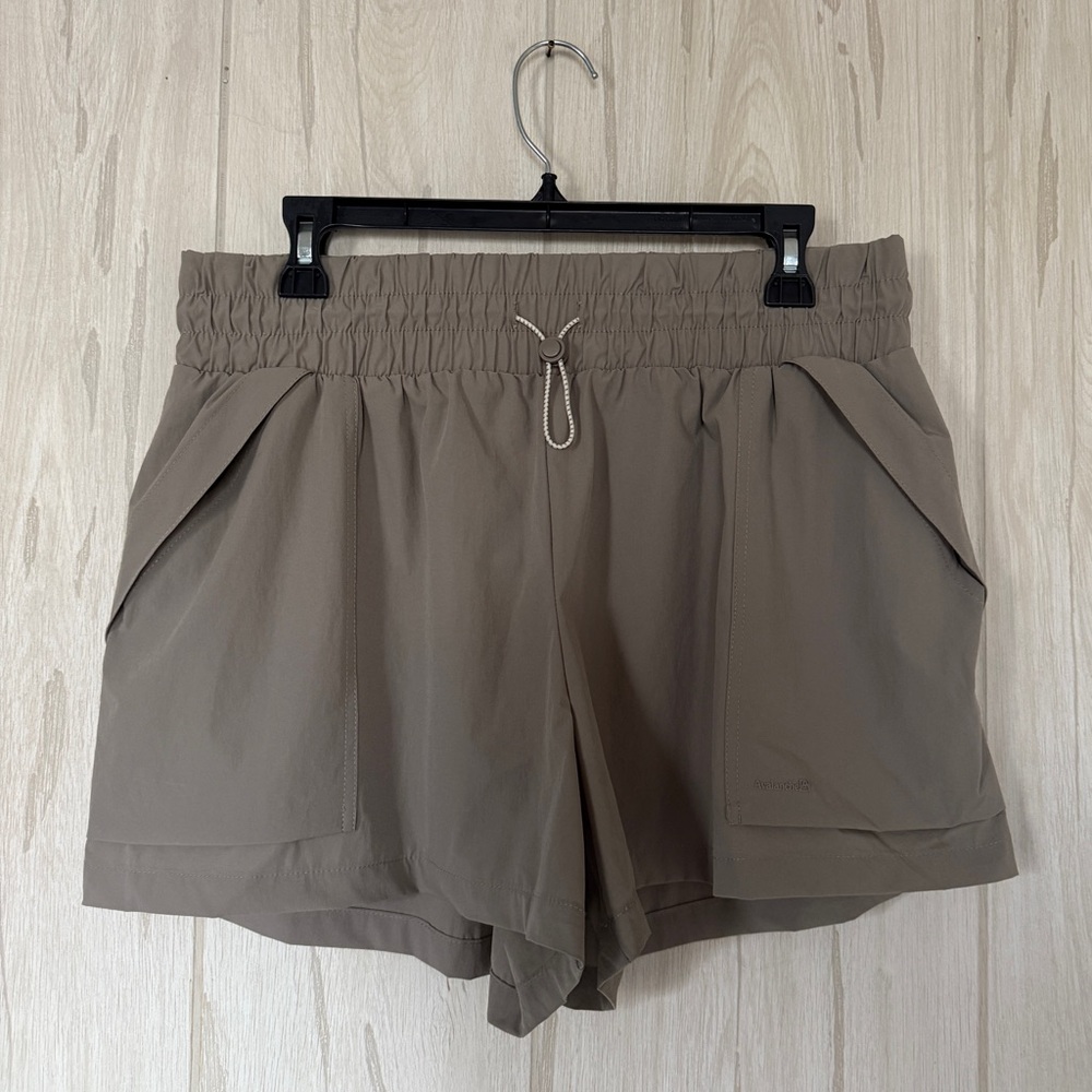 Avalanche Women's Taupe Athletic Shorts